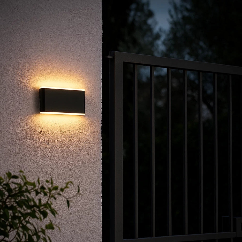 Exterior Wall Light Madera Wall Light