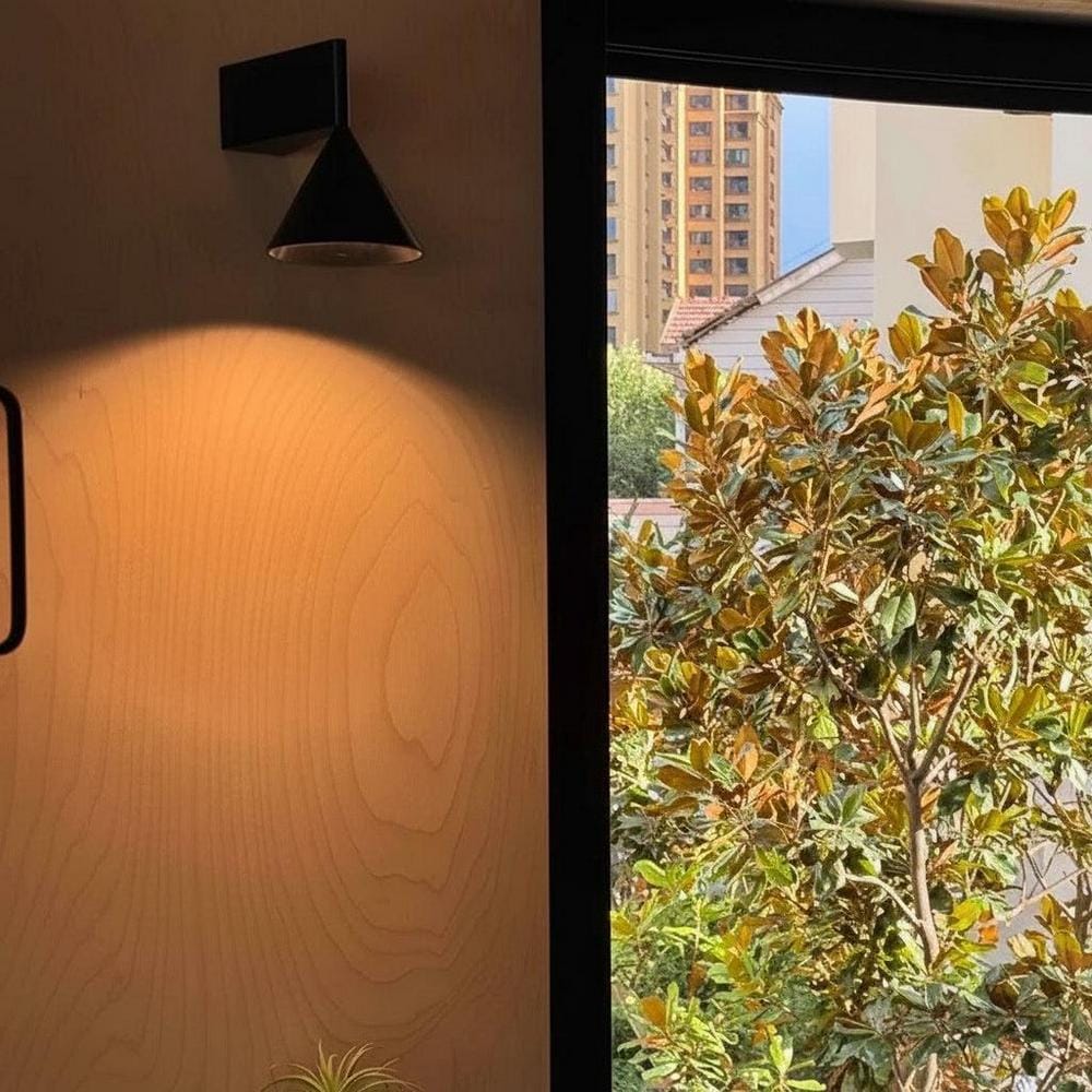 Interior Wall Light / Sconce Cove Aluminium Indoor Wall Light