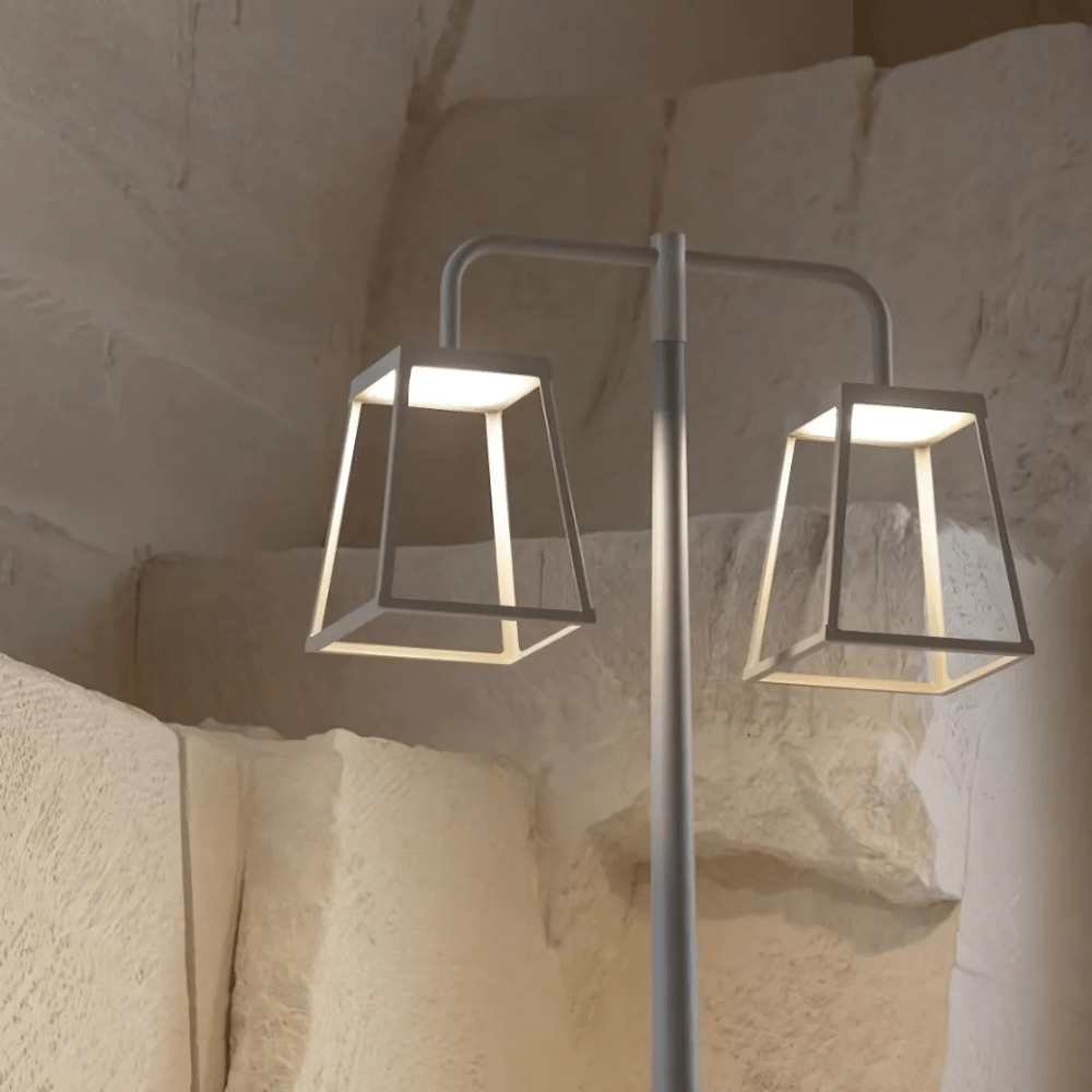 Post Lights Lampiok 4 N°5 Lamp Post