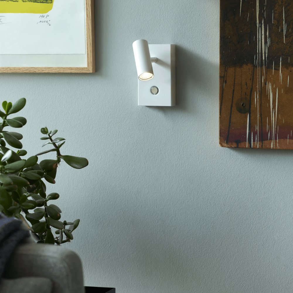 Interior Wall Light / Sconce Omari Wall Light