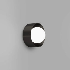 Interior Wall Light / Sconce Orb Sur Wall Light