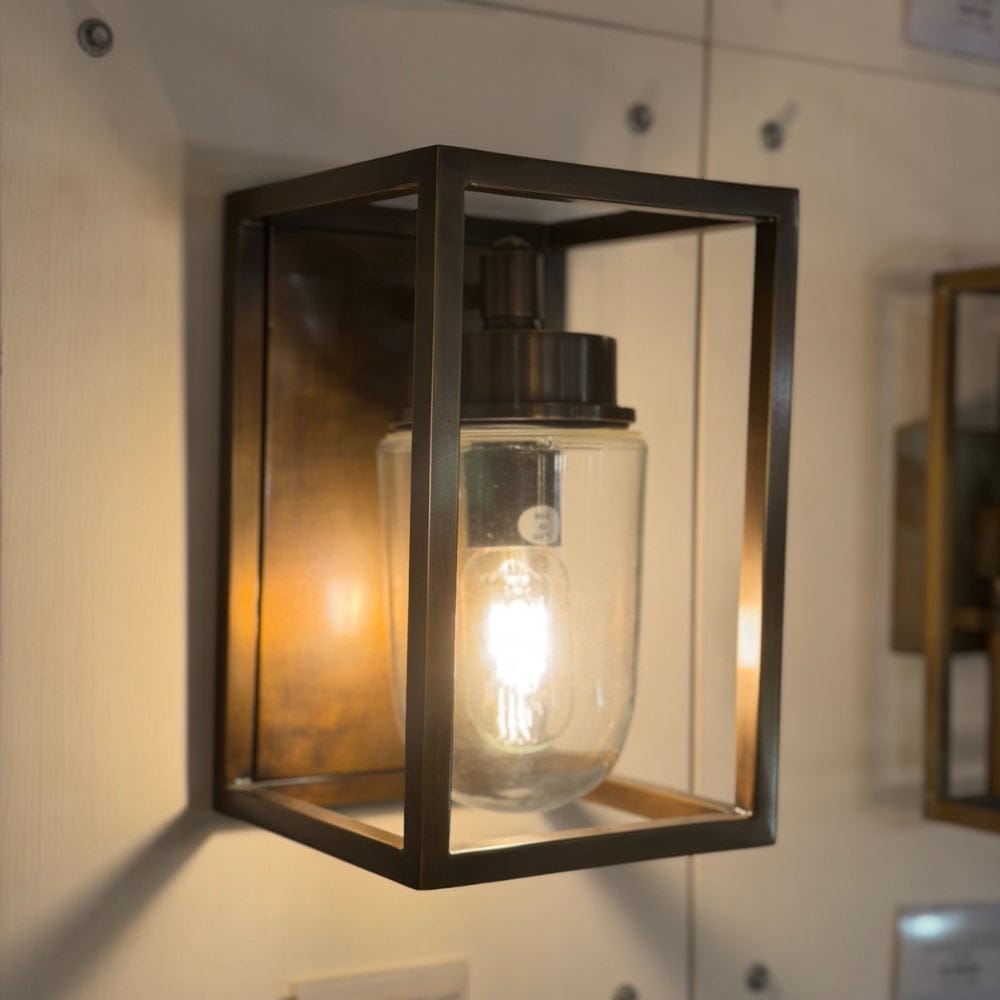 Exterior Wall Light Wellington Outdoor Wall Lamp - Antique Brass - CLEARANCE (Ex-display)